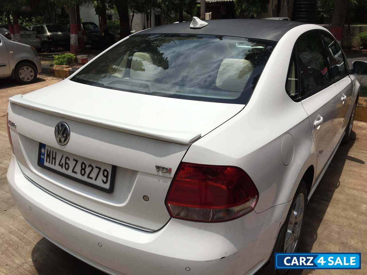 White Volkswagen Vento Diesel Highline White Volkswagen Vento Diesel Highline