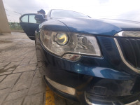 Blue Skoda Superb 1.8tsi