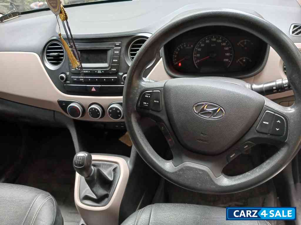 Dark Grey Hyundai Xcent VtVt E+