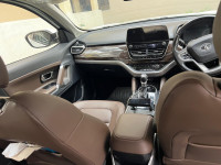 White Tata Harrier XZA+