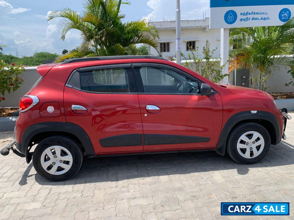 Red Renault Kwid RXL