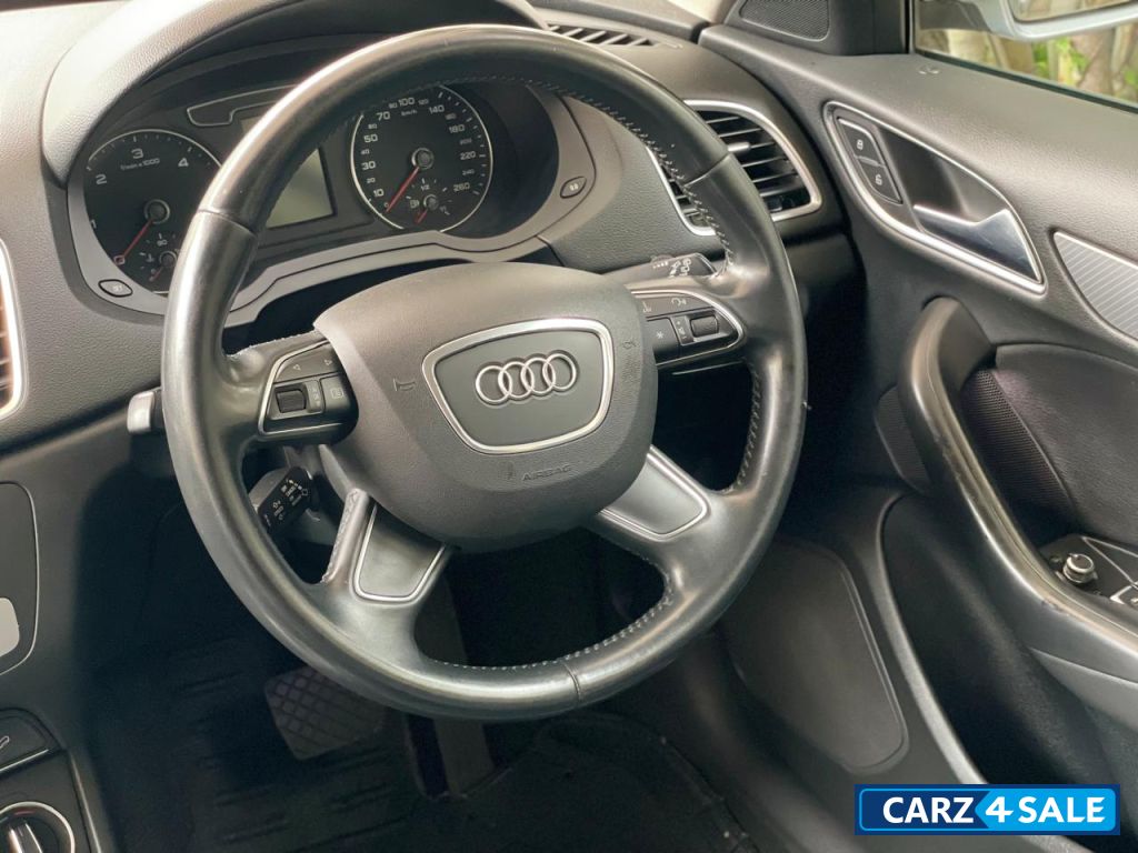 Audi Q3 35 tdi premium plus Quattro 2.0 litre