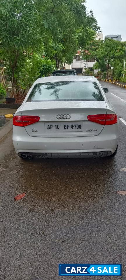 Audi A4 2.0 TDI MULTITRONIC