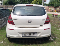White Hyundai i20 Sports