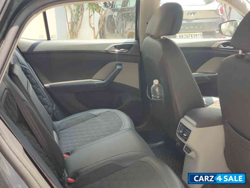 Skoda Kushaq Ambition 1.0 MT