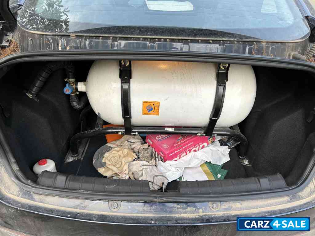 Blue Tata Tigor XZ Plus CNG