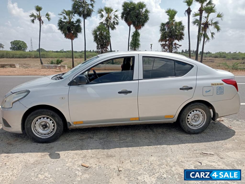 Silver Nissan Sunny Xe disel