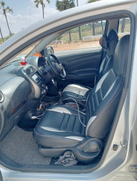 Silver Nissan Sunny Xe disel