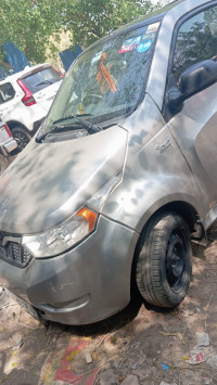Silver Mahindra e2o P4