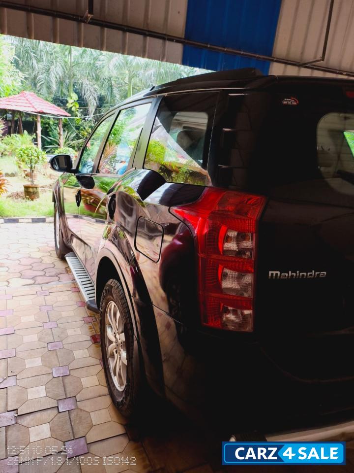 Mahindra XUV 500