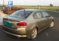 Honda City 1.5 V MT