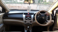 Honda City 1.5 V MT