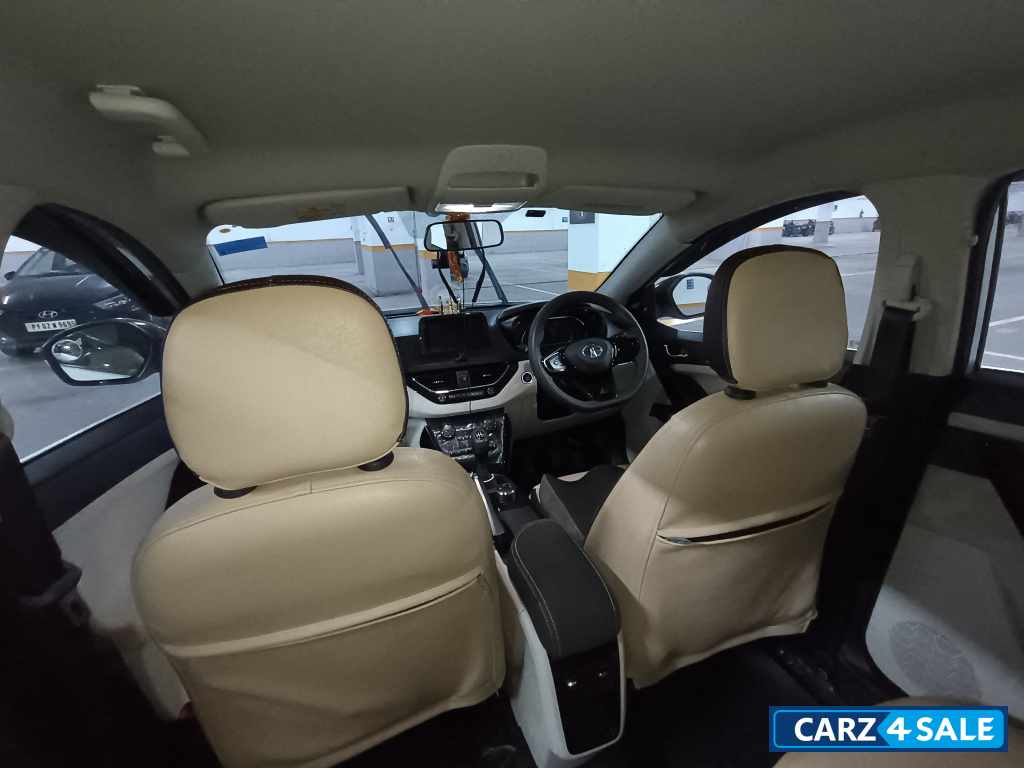 Pure Silver Tata Nexon XZ Plus Petrol