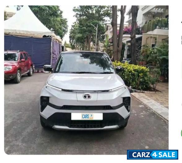 Oxide Tata Punch EV EMPOWERED PLUS LR 3.3 AT