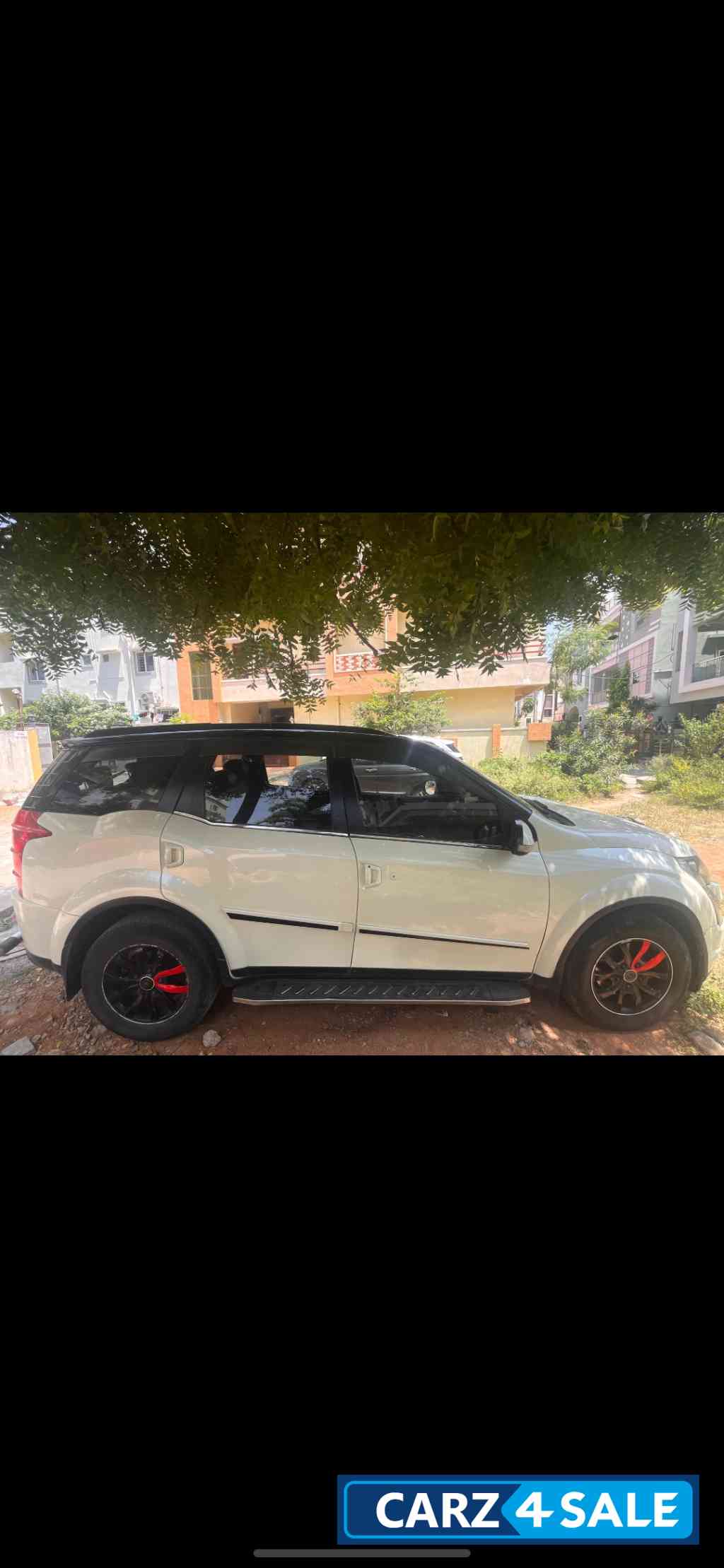 Mahindra XUV 500 W10 R FWD