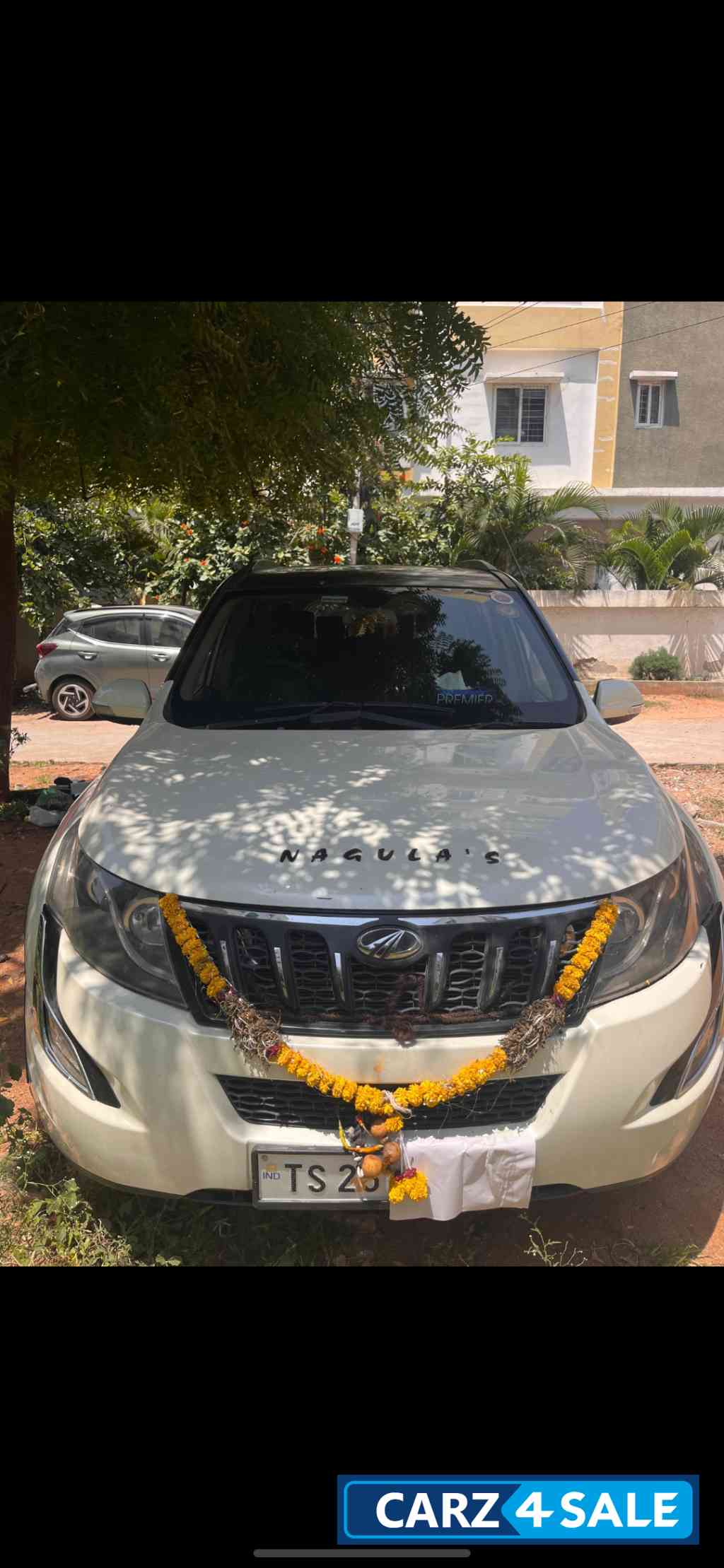 Mahindra XUV 500 W10 R FWD