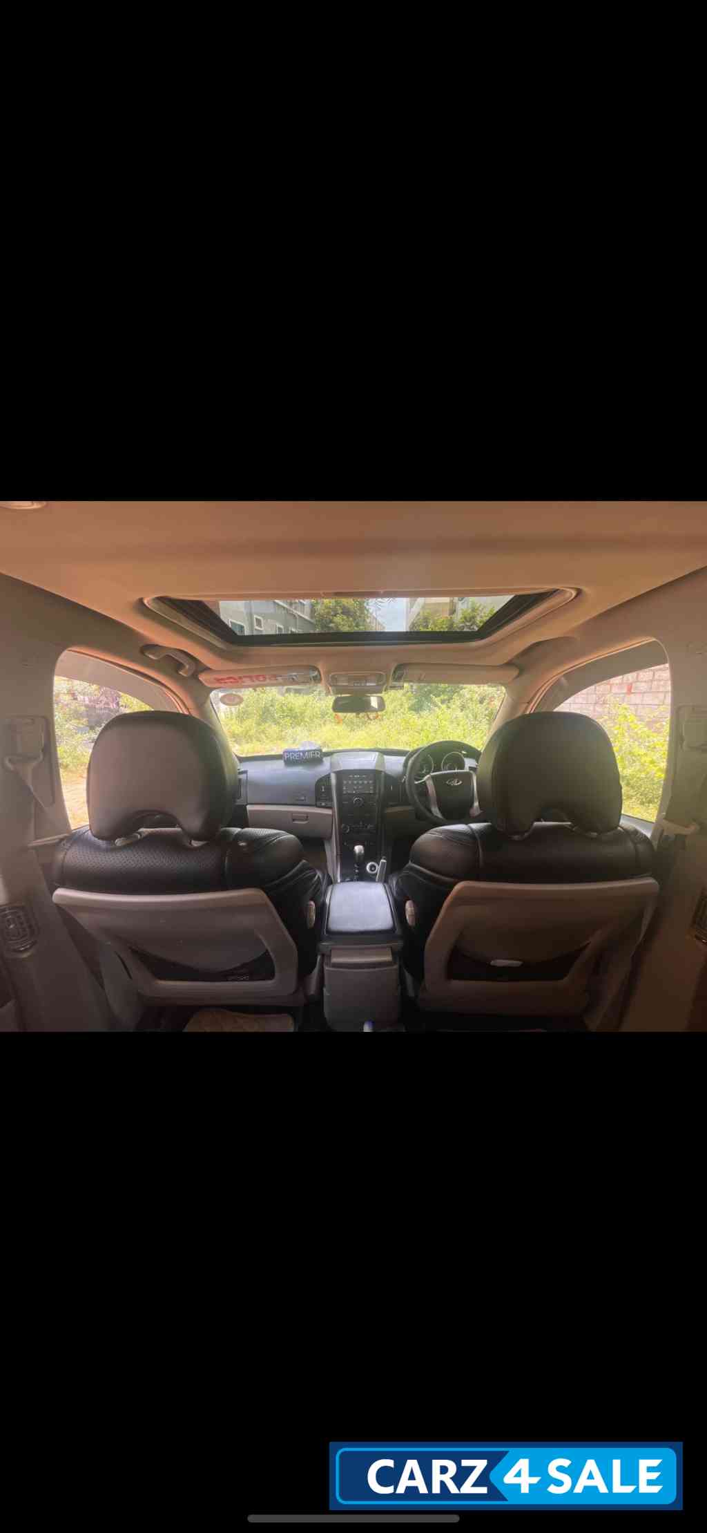 Mahindra XUV 500 W10 R FWD