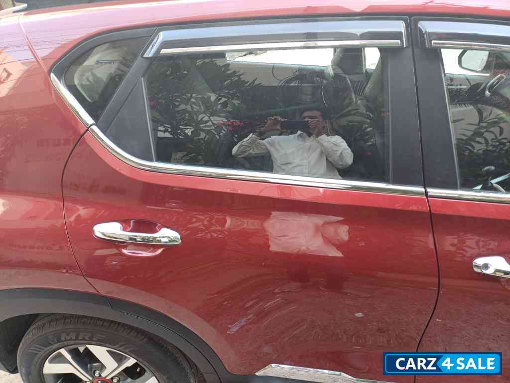 Intence Red Kia Sonet HTK + Diesel