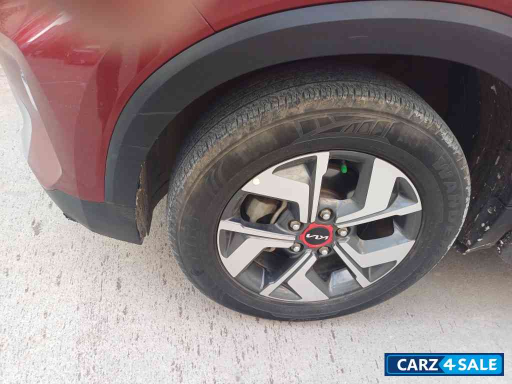 Intence Red Kia Sonet HTK + Diesel