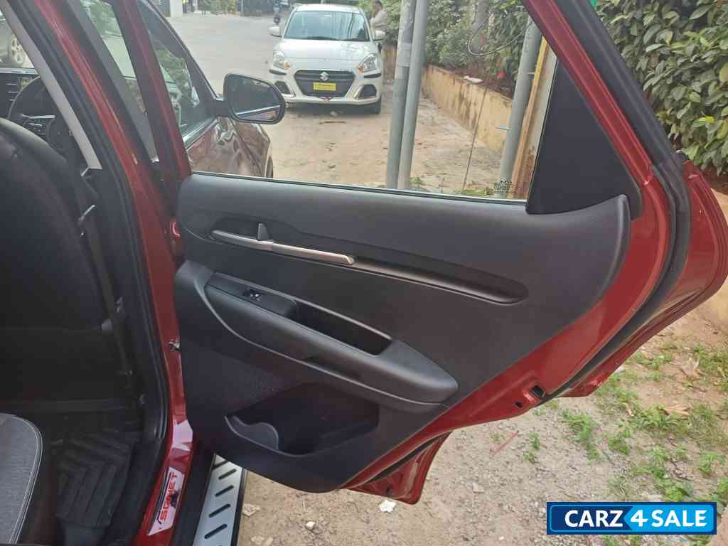 Intence Red Kia Sonet HTK + Diesel