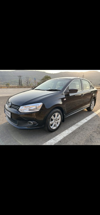 Black Volkswagen Vento Highline