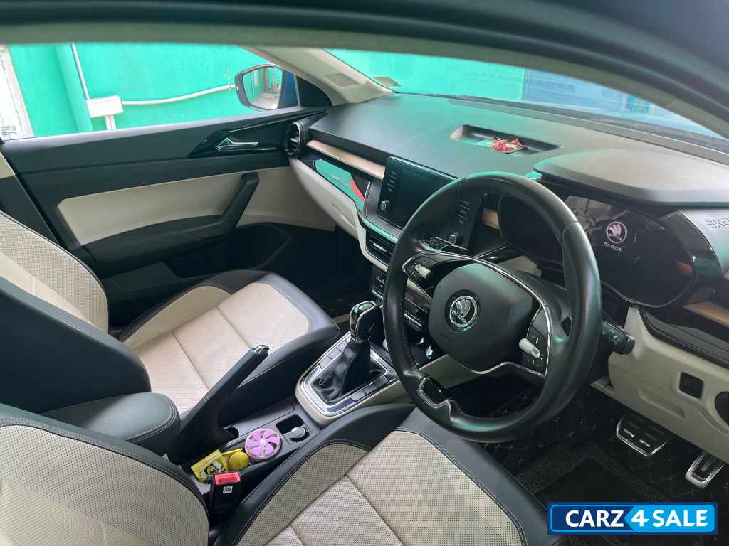 Blue Skoda Slavia Style 1.0 TSI AT