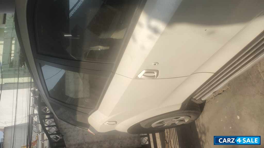 Mahindra XUV 500 W6 Mahindra XUV 500 W6