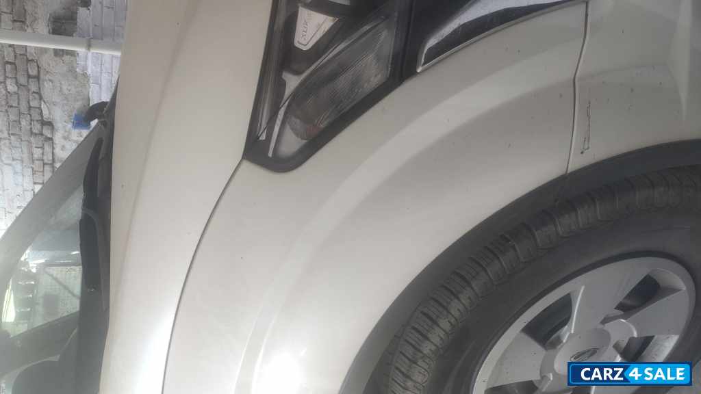 Mahindra XUV 500 W6 Mahindra XUV 500 W6