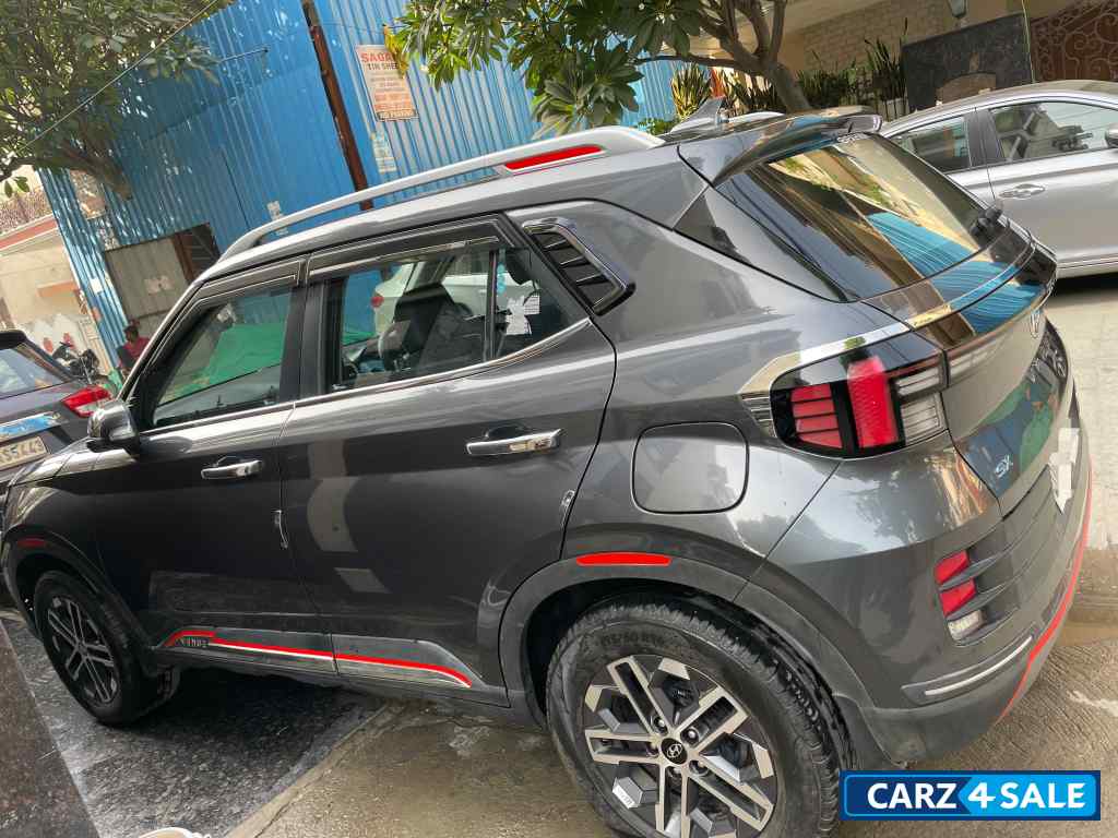 Titan Grey Hyundai Venue Sx(o) turbo dct