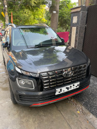 Titan Grey Hyundai Venue Sx(o) turbo dct