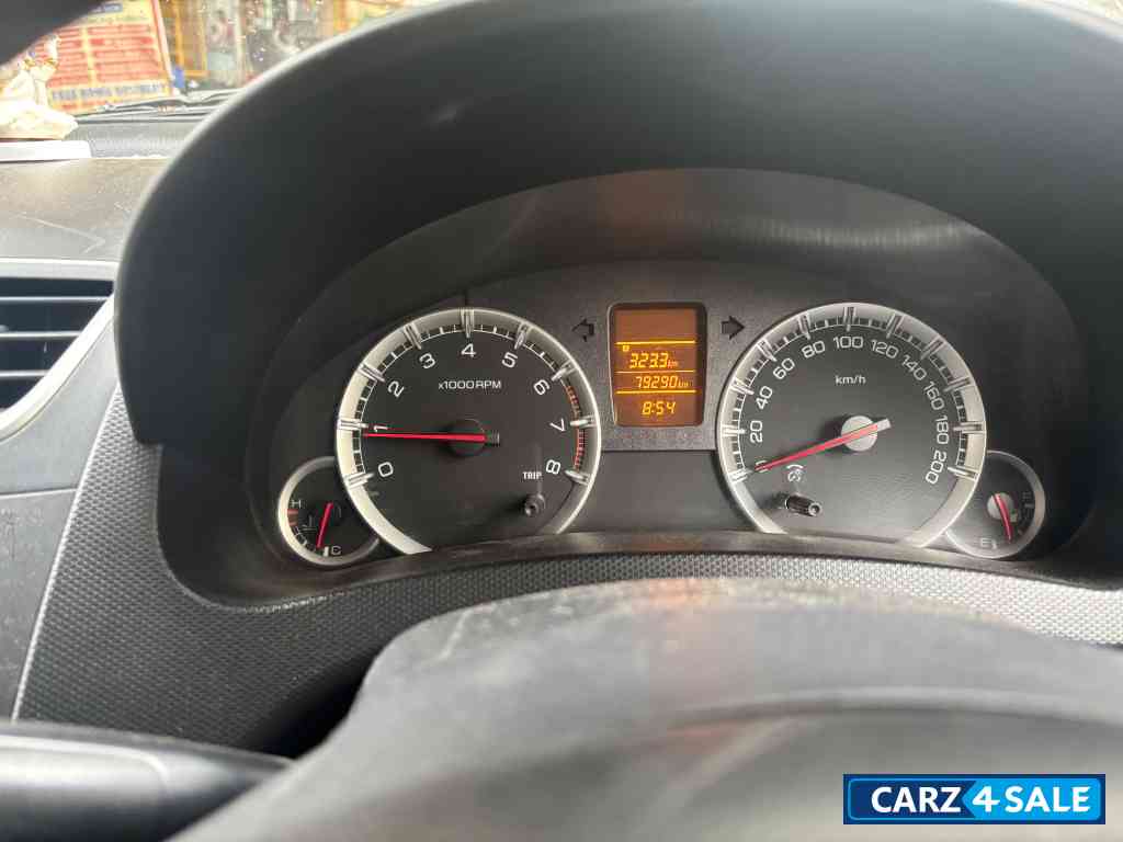 Maruti Suzuki Swift Vxi