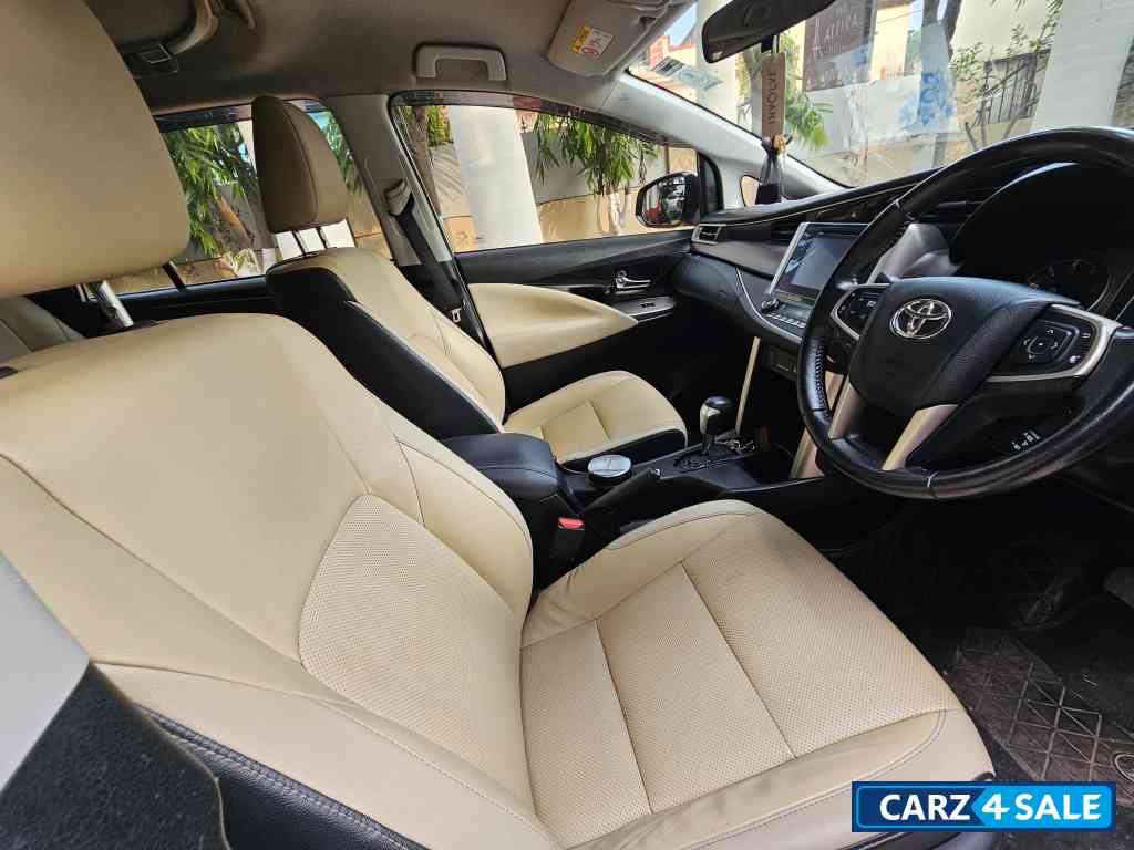Toyota Innova 2.4 zx At 7str
