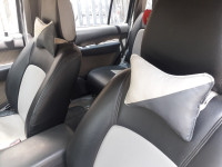 Black Ford Endeavour MT 2.5L 4×2