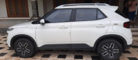 White Hyundai Venue 1.0L SX Turbo IMT