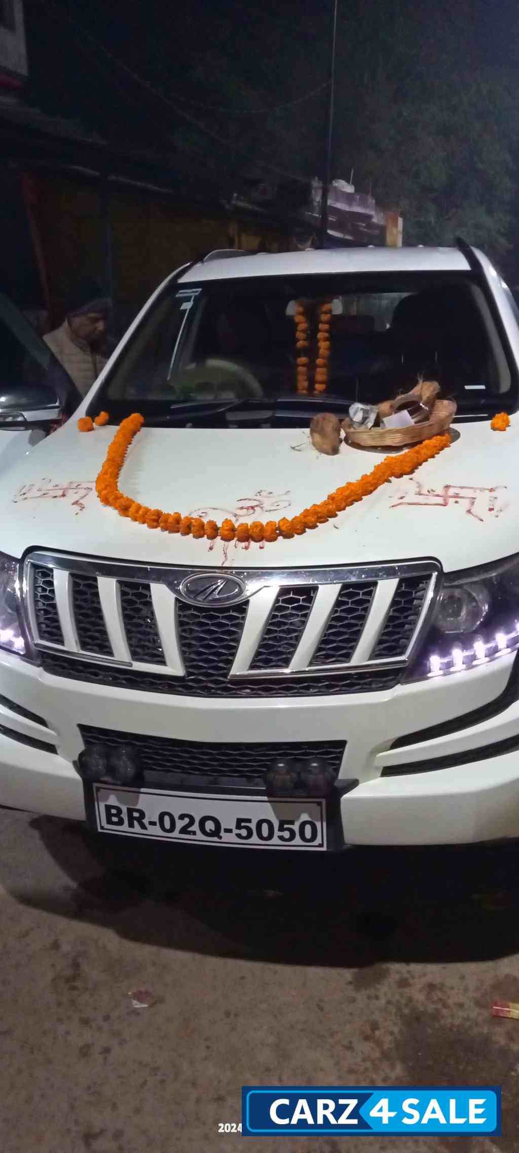 Mahindra XUV 500 W8