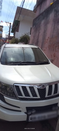 Mahindra XUV 500 W8