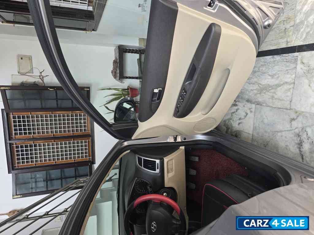 Amber Grey Hyundai i20 Magna(O)