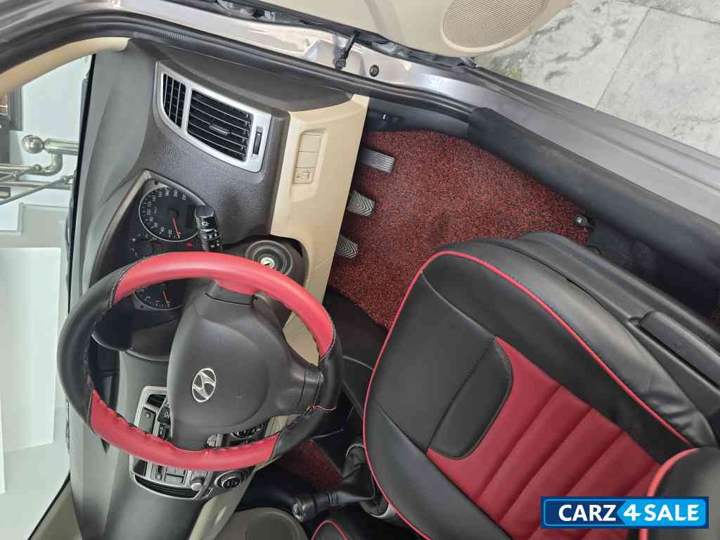 Amber Grey Hyundai i20 Magna(O)