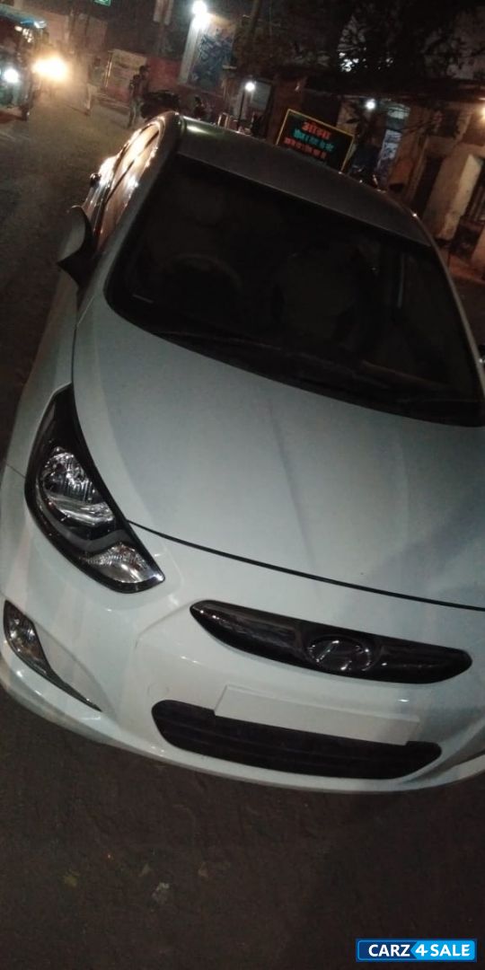 Hyundai Verna