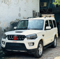 Mahindra Classic S6 plus
