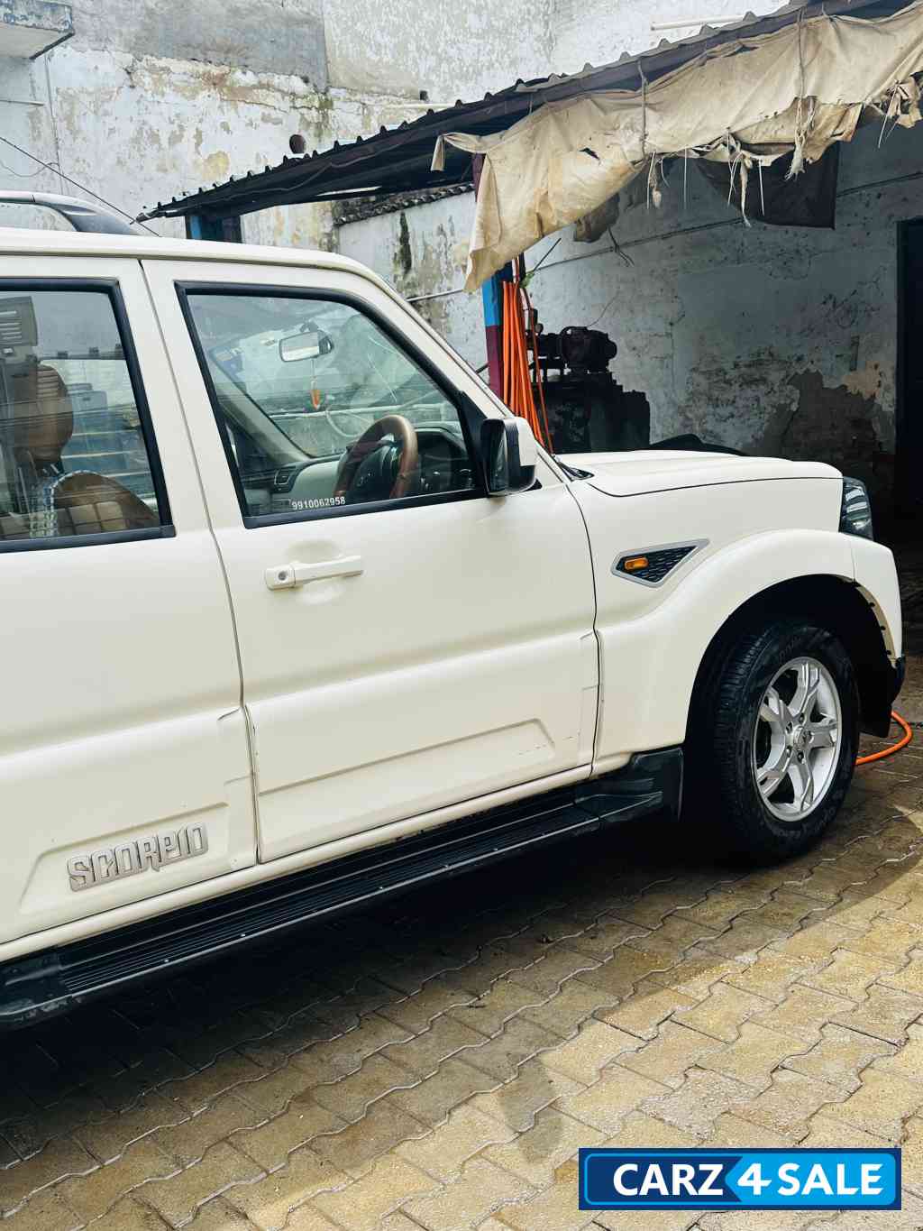 Mahindra Classic S6 plus