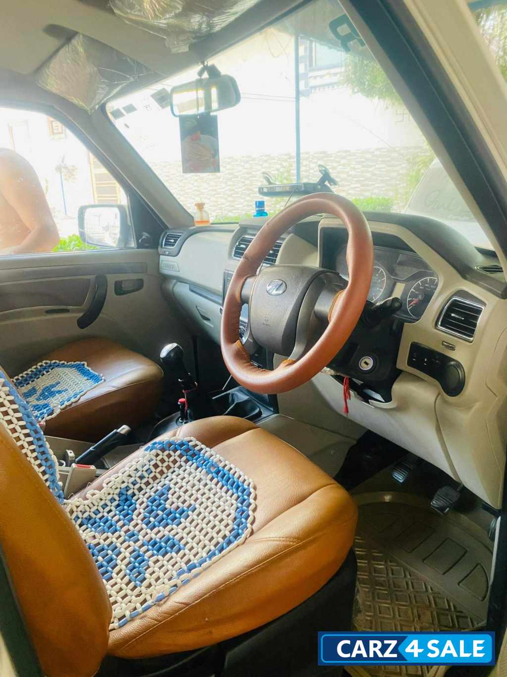 Mahindra Classic S6 plus