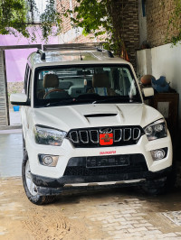 Mahindra Classic S6 plus