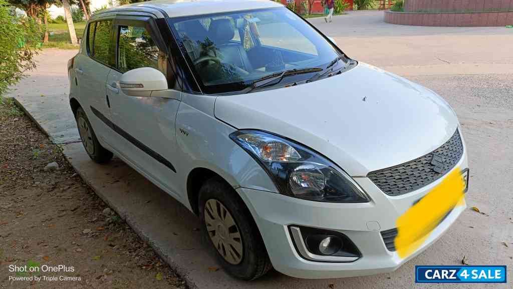 Maruti Suzuki Swift VXI