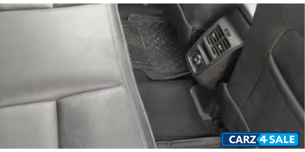 Tata Altroz XZA+ Dark Edition Automatic