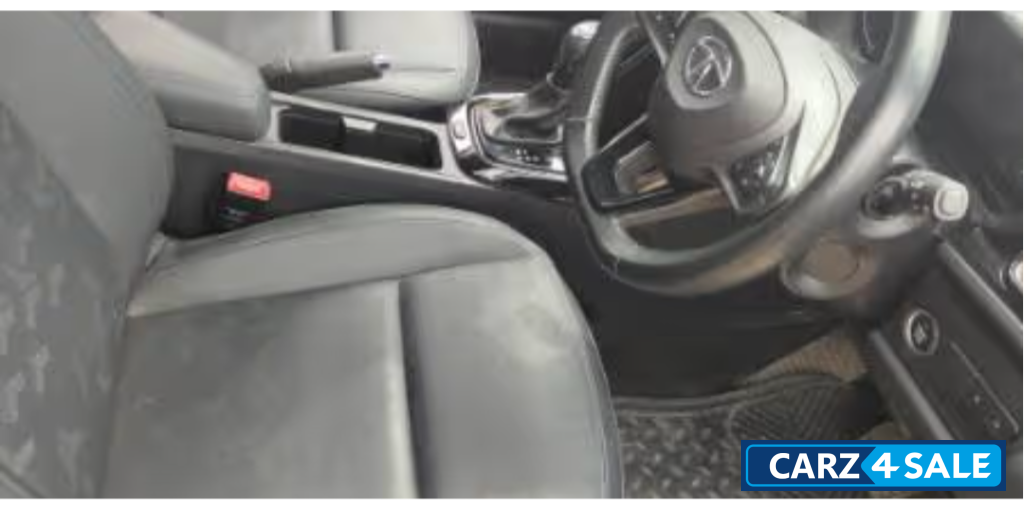 Tata Altroz XZA+ Dark Edition Automatic