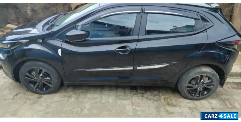 Tata Altroz XZA+ Dark Edition Automatic