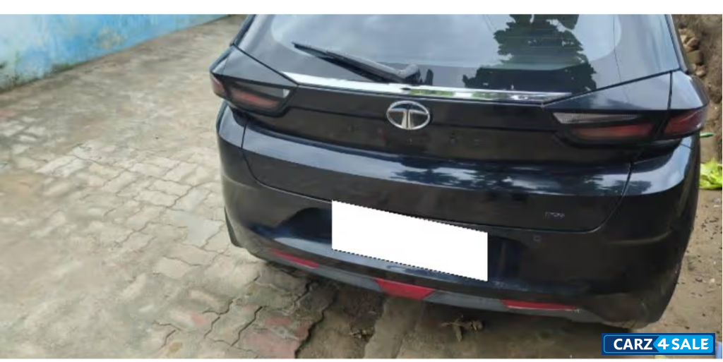 Tata Altroz XZA+ Dark Edition Automatic