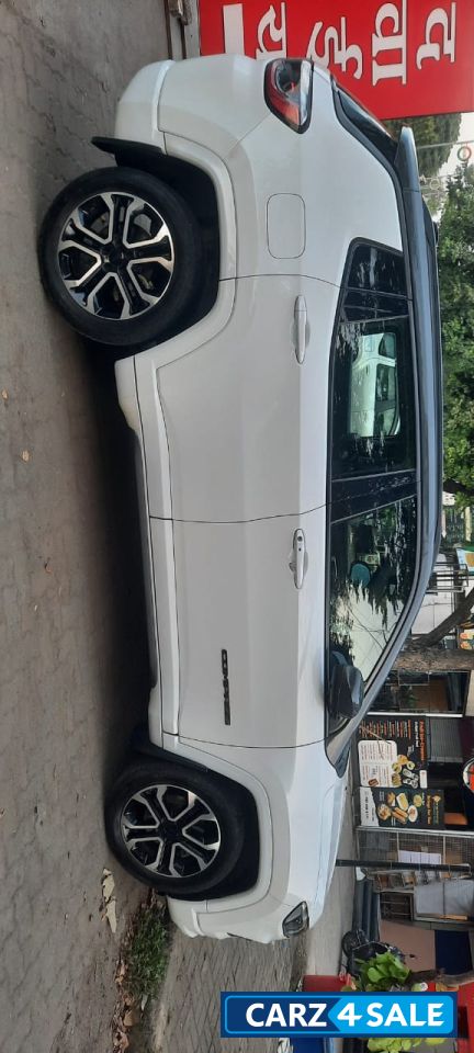 Jeep Compass Model s