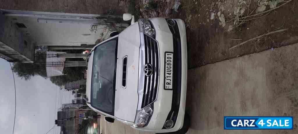 Toyota Fortuner 3.0 4×4 MT